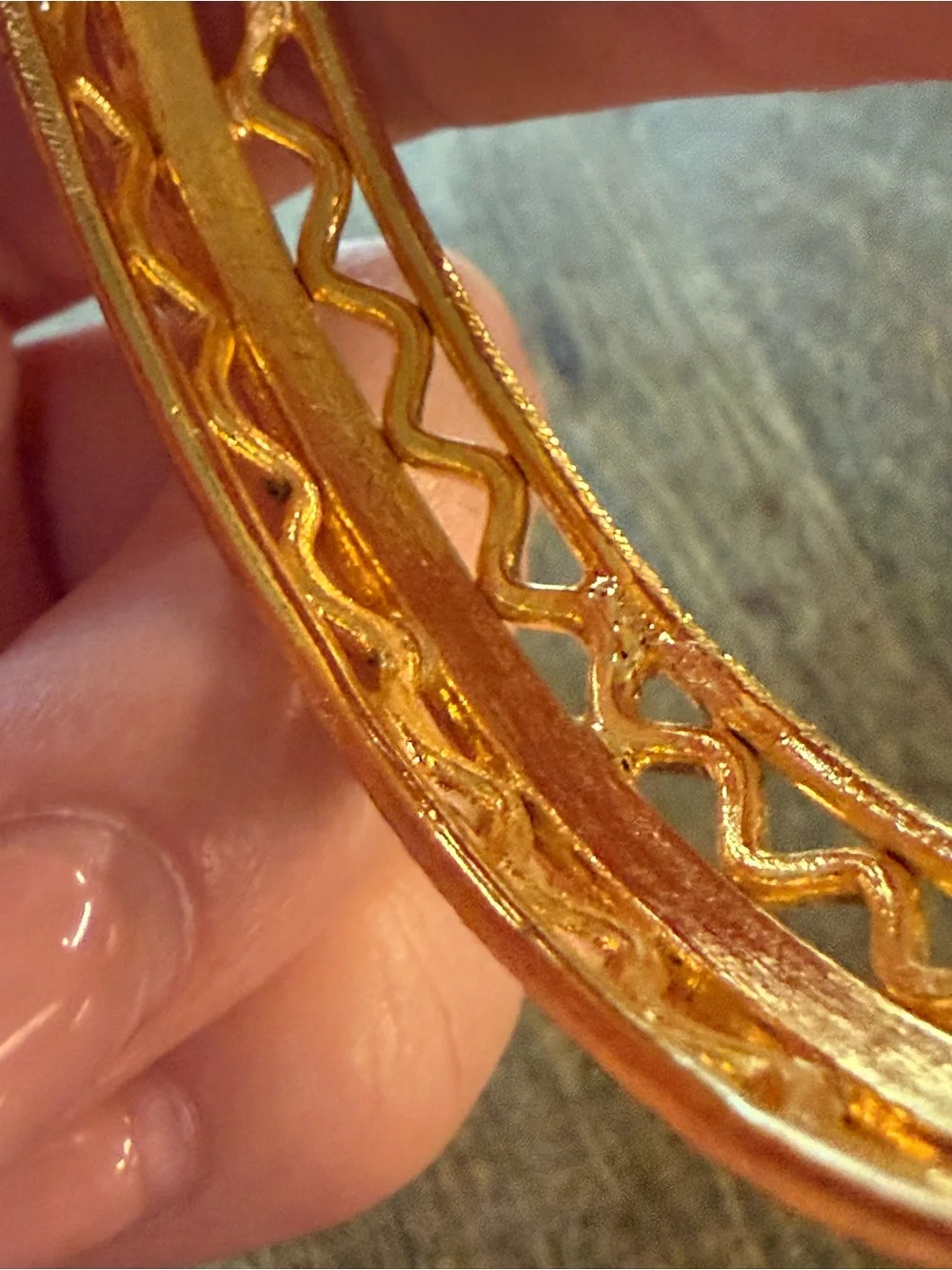 Vintage Gold Filigree Bangle Bracelet